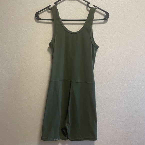 Set - Picture 4 of 6